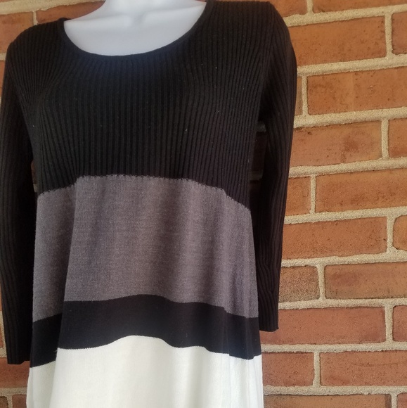 Color Block Sweater Dress - Picture 2 of 8